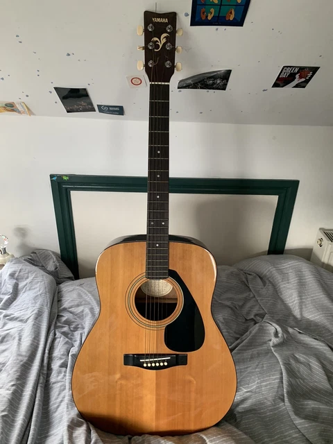 Yamaha fg 400a deals